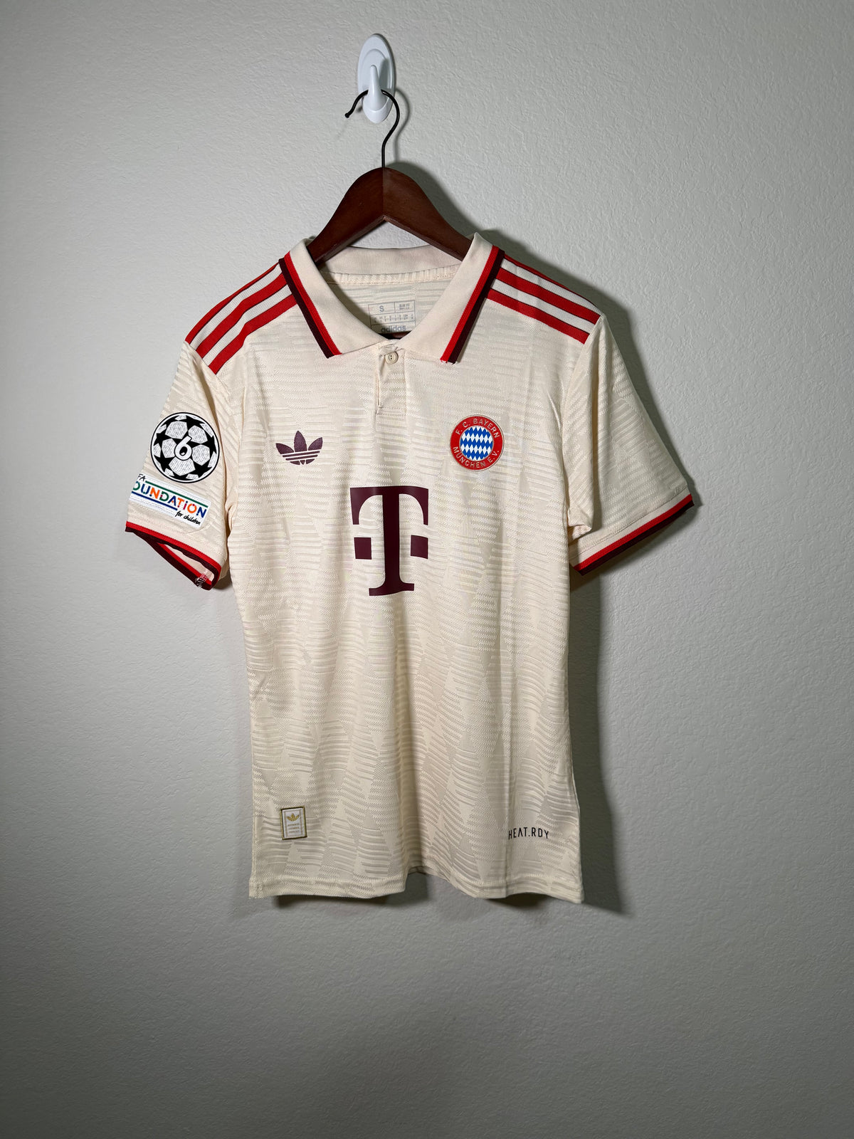 Bayern Munich Third Player’s Version 2024/2025 soccer jersey - Vintage Pitch