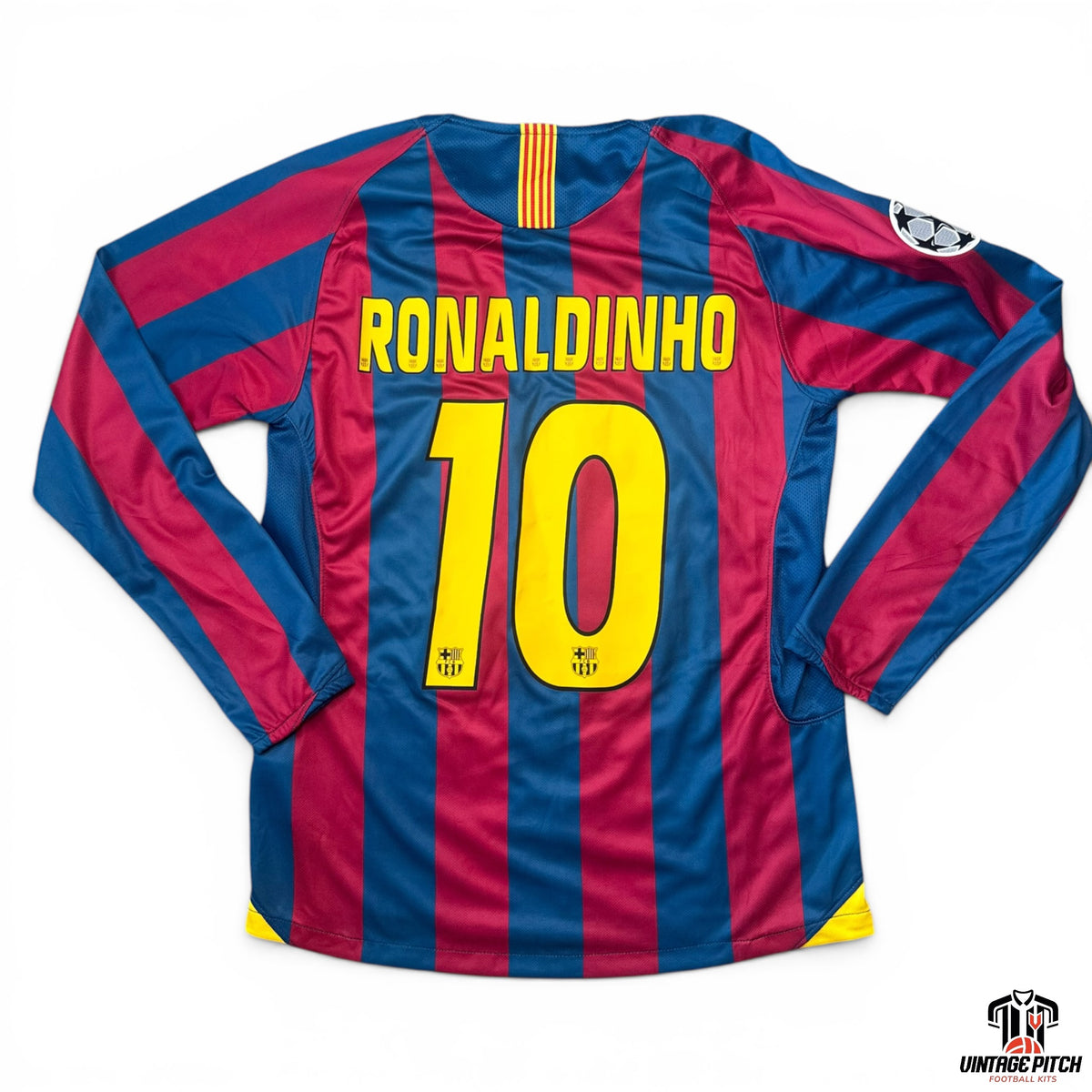 Barcelona Home Long Sleeve 2005/2006 (Ronaldinho #10)