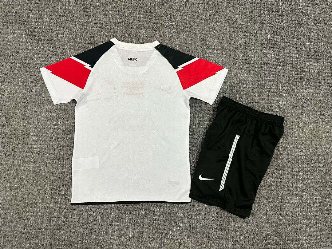 Manchester United Away 2010/2011 - Kids