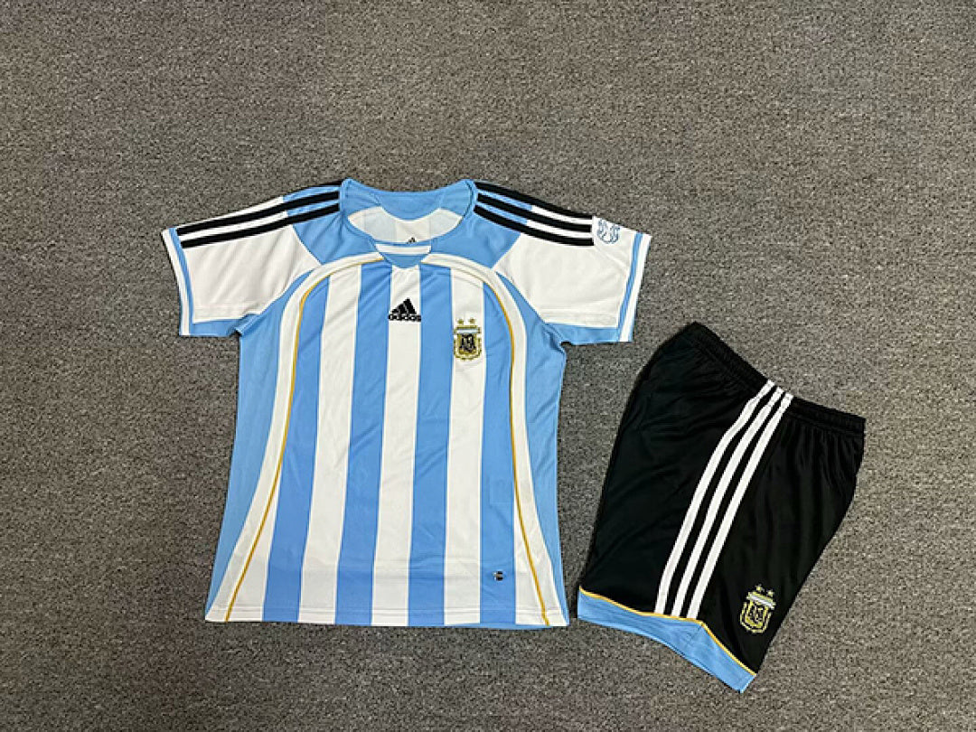 Argentina Home 2006 - Kids