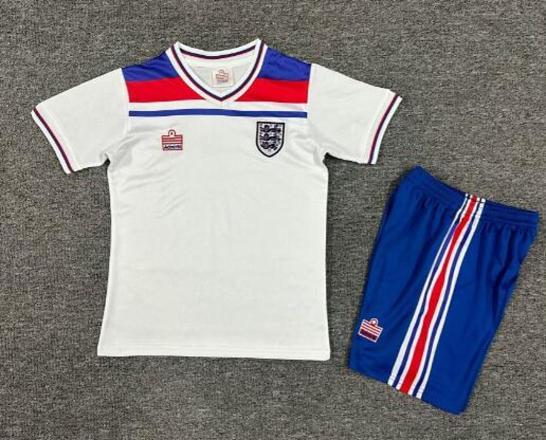 England Home 1982 - Kids