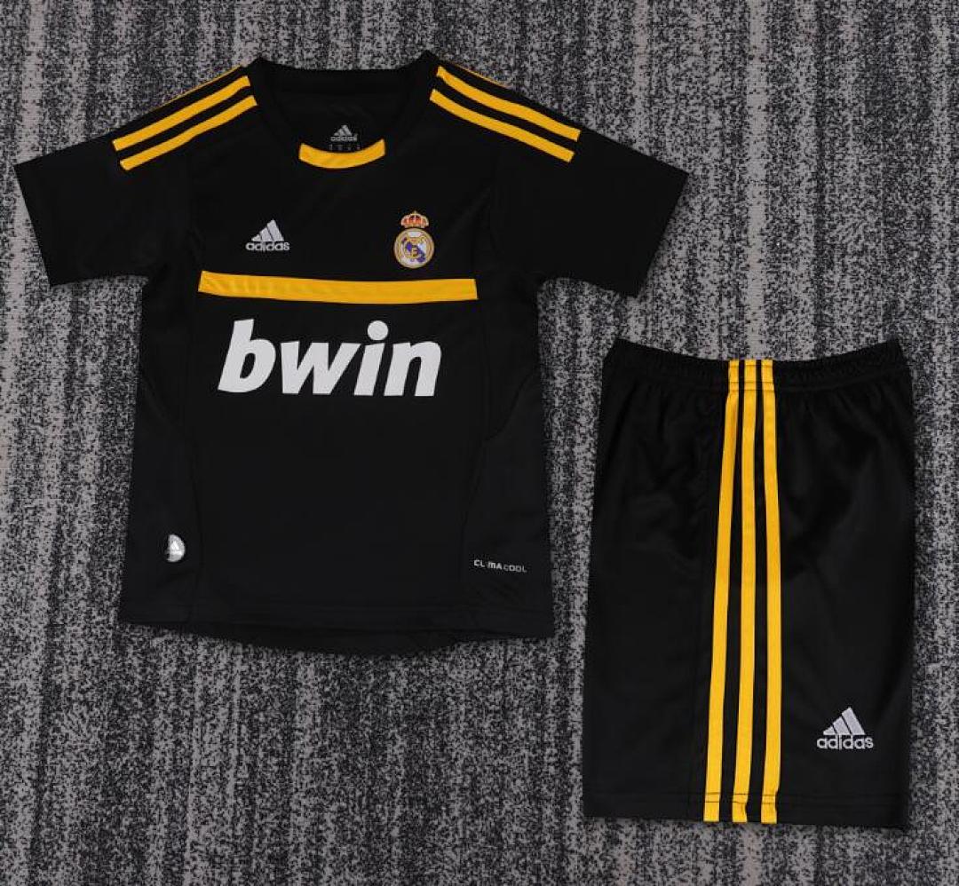 Real Madrid Goalkeeper 2011/2012 (Black) - Kids